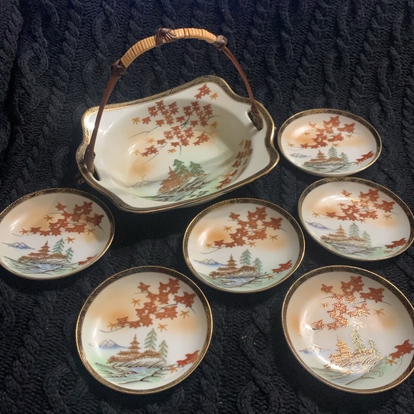 Other - Vintage Japanese Geisha bowl set wicker handle w/ 6 sauce bowls
